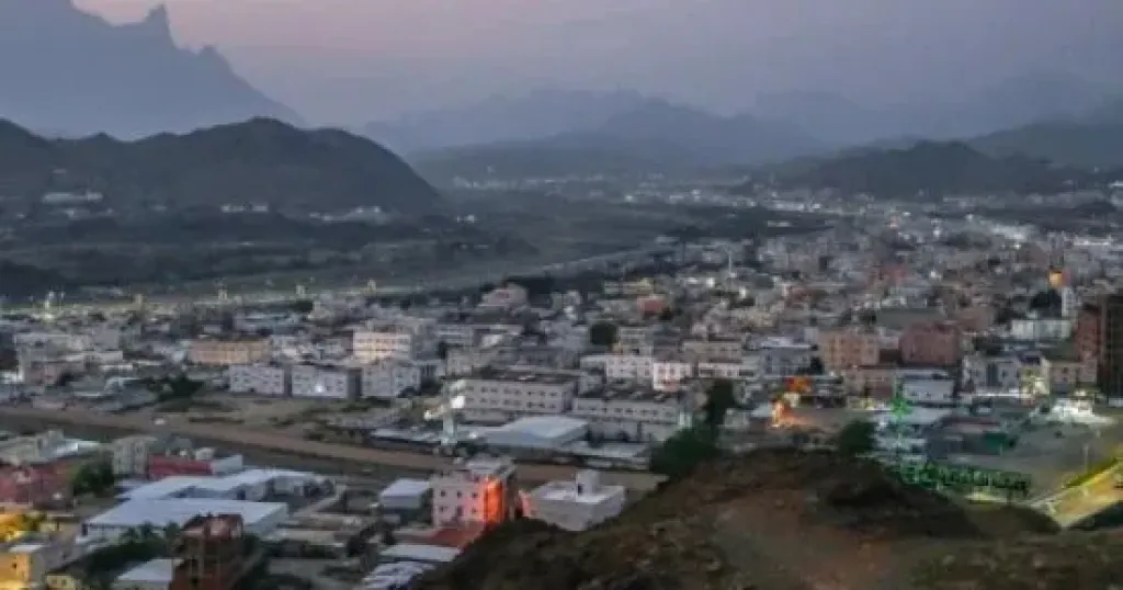 المخواة.. طبيعة تهامية ومعالم تراثية تستقطب زوار الباحة في الخريف