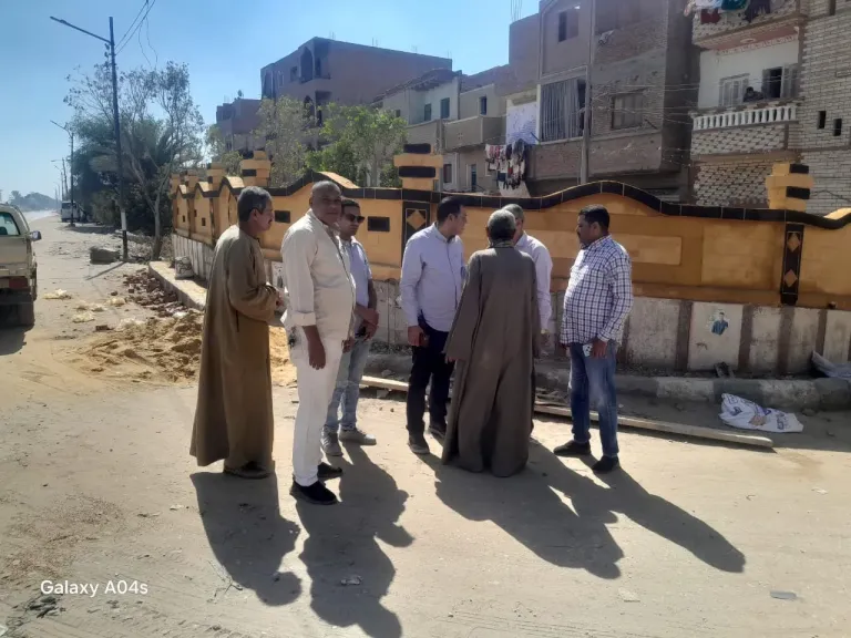 محافظ أسيوط: تطوير مدخل قرية نزلة ضاهر بصنبو لتحسين المظهر الحضاري وتيسير الحركة