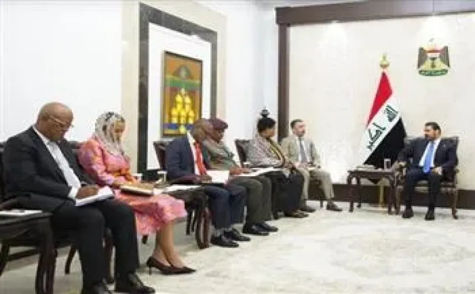 رئيس الوزراء العراقي يتسلم رسالة من رئيس جنوب إفريقيا تتعلق بتعزيز العلاقات الثنائية
