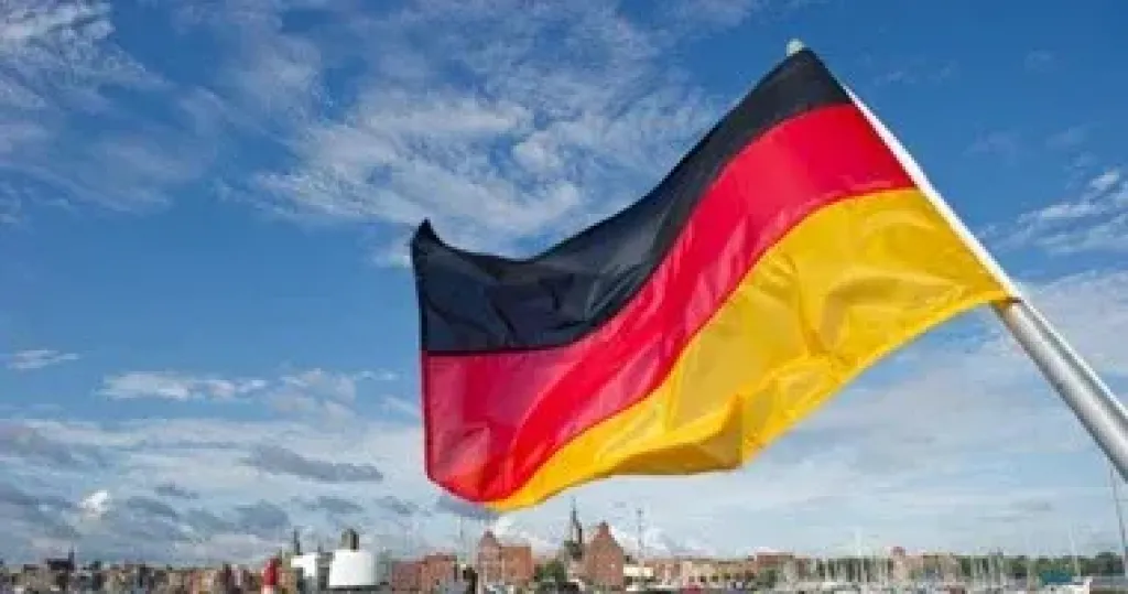 بولندا وألمانيا تتجهان لتعزيز التعاون في تكنولوجيا الفضاء لدعم الأمن الأوروبي