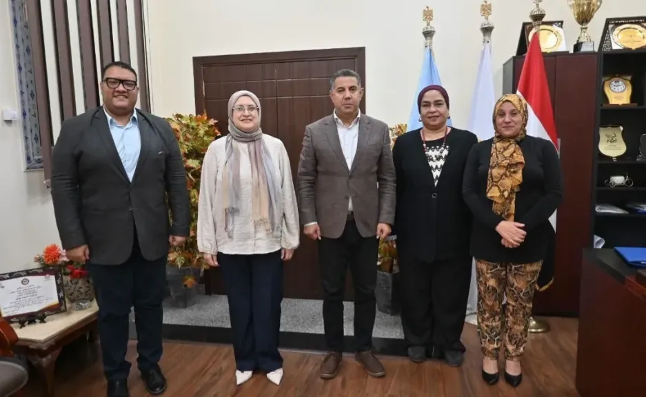 شباب القاهرة والجامعة المصرية الصينية يبحثان إطلاق مبادرات لتعليم اللغات