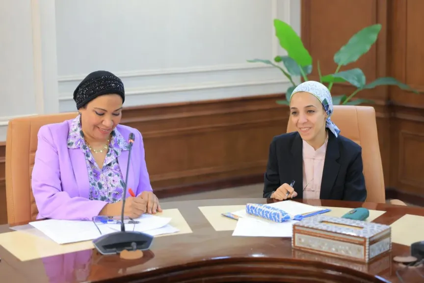 المديرة التنفيذية لصندوق رعاية المسنين تبحث مع رئيسة «الاتحاد المصري» سبل دعم كبار السن
