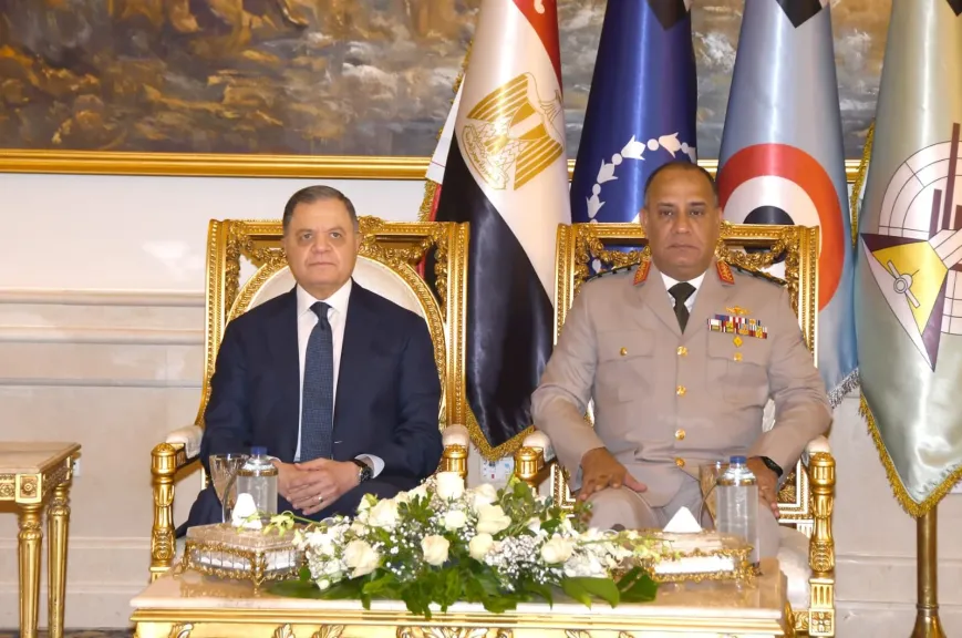 الفريق أشرف سالم زاهر يستقبل وزير الداخلية ووفد من قيادات الشرطة لتقديم التهنئة بمناسبة الإحتفال بالذكرى الثالثة والخمسين لإنتصارات أكتوبر المجيدة - صور