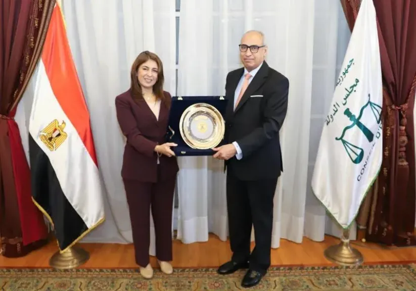 رئيس مجلس الدولة يستقبل رئيسة الجامعة المصرية الصينية ويشهد توقيع بروتوكول تعاون بين الجانبين| صور