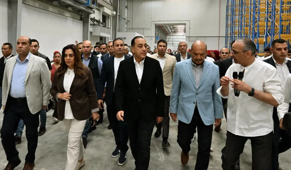 رئيس الوزراء يفتتح مستودع السويس الاستراتيجى للسلع الغذائية بحى عتاقة