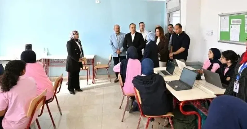 رئيس الوزراء يفتتح مدرسة المتفوقين فى العلوم والتكنولوجيا «STEM» بالسويس