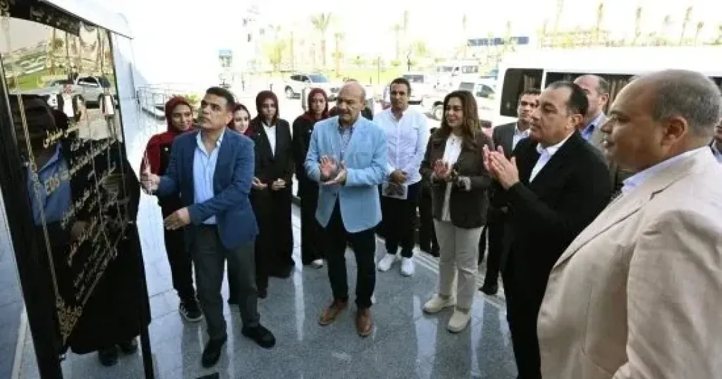 رئيس الوزراء يفتتح مصنع إنتاج وتجميع الطلمبات الرقمية بمحطات الوقود وعدادات الغاز الذكية (EDS)