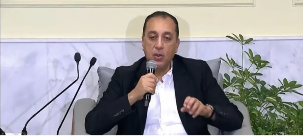 رئيس الوزراء يجيب طلاب الجامعات عن تكليف خريجي كليات التمريض بعيدا عن محل الإقامة