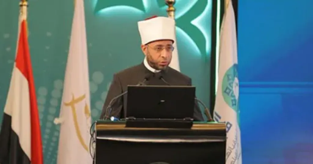 وزير الأوقاف يهنئ الطفلة ميار الشوربجي بتتويجها بطلة لتحدي القراءة العربي 2026