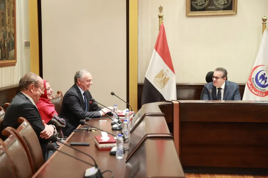 وزير الصحة يبحث التعاون مع الاتحاد الدولي لأمراض النساء والتوليد «FIGO» لتوفير حياة صحية آمنة للمرأة المصرية