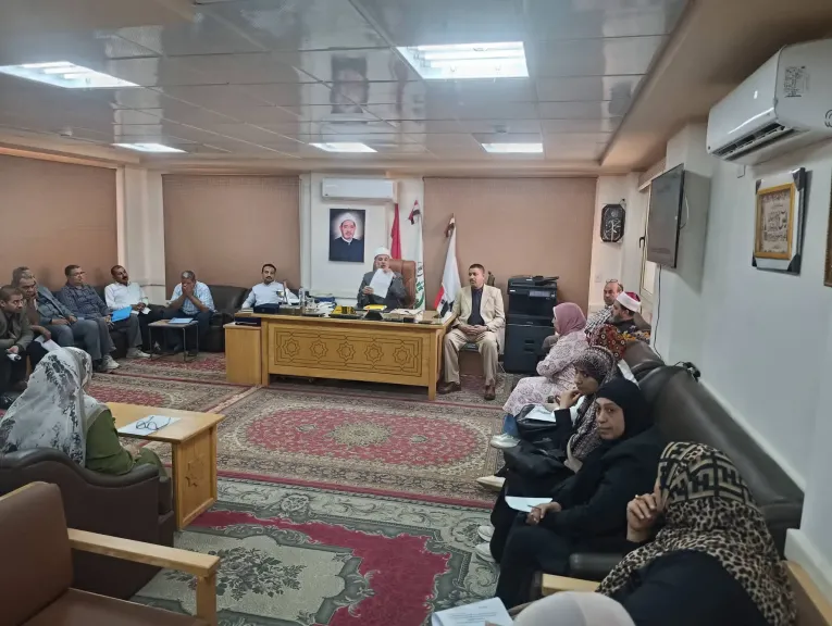رئيس منطقة بني سويف الأزهرية يتابع معاهد الجودة ويبحث تفعيل قوافل المتابعة الميدانية
