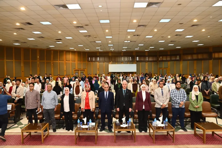 رئيس جامعة أسيوط يشهد افتتاح الموسم العاشر لنموذج محاكاة منظمة التعاون الإسلامي «MOIC