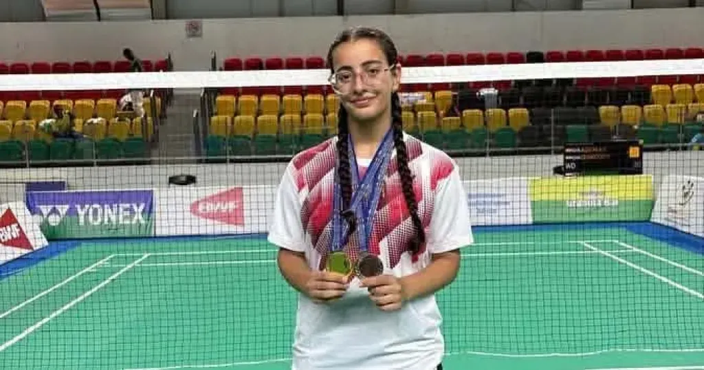 ملائكة محمد ترفع العلم المصري رفقة البسيوني في افتتاح أولمبياد الشباب بداكار 2026