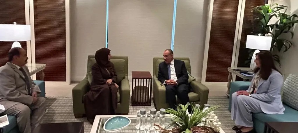وزير الخارجية يجدد التأكيد على مساندة مصر للجهود الرامية إلى استعادة الأمن والاستقرار في اليمن