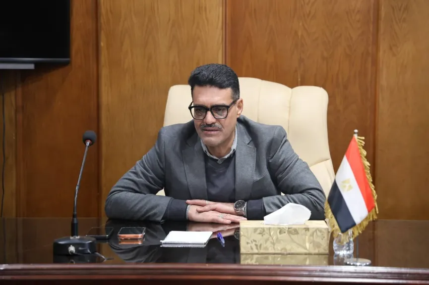 اجتماع لمتابعة معدلات تنفيذ مشروعات مياه الشرب والصرف الصحي بالقليوبية