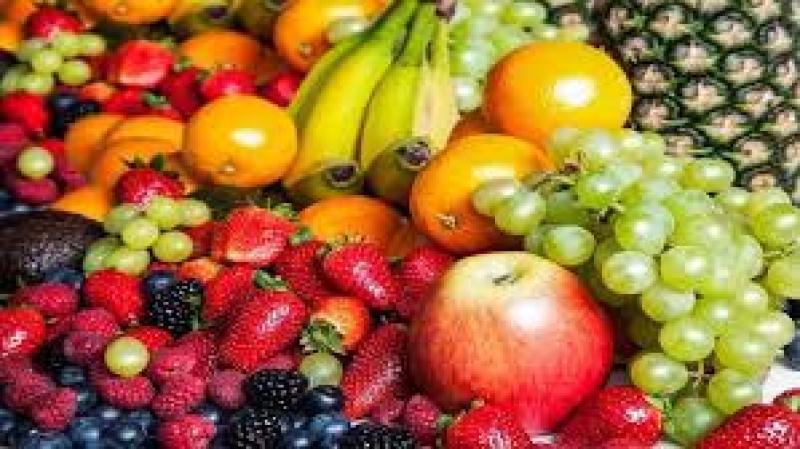 هل من الصحي تناول الفاكهة في الصباح؟