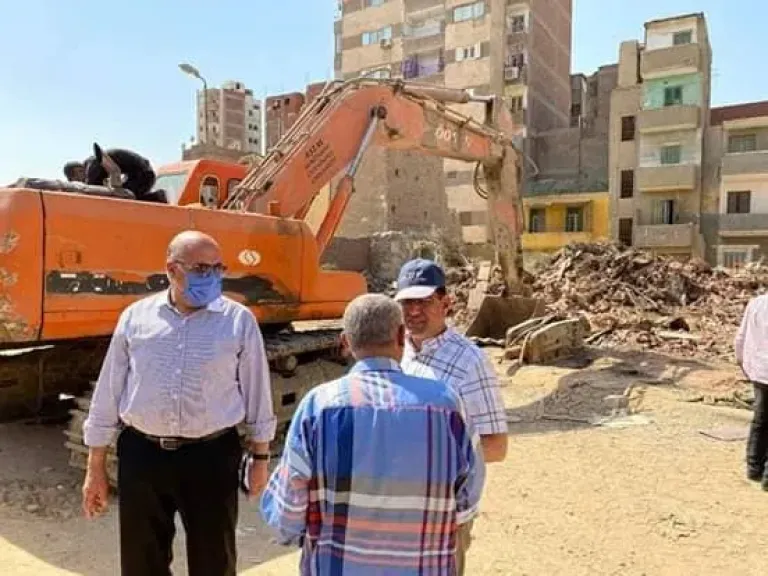 الإسكندرية.. حملات لإزالة العقارات الصادر لها قرارات بالهدم والأجزاء القابلة للسقوط