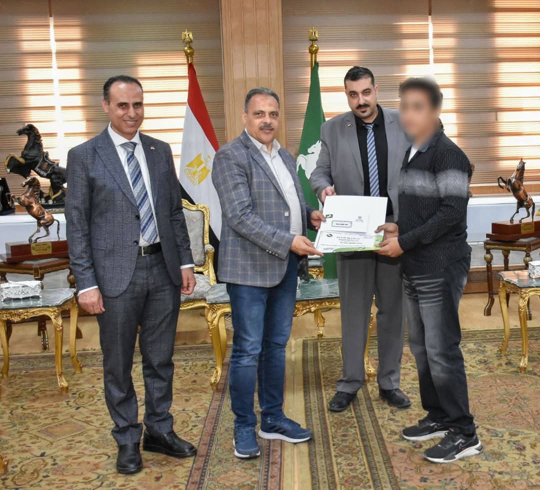 ٠