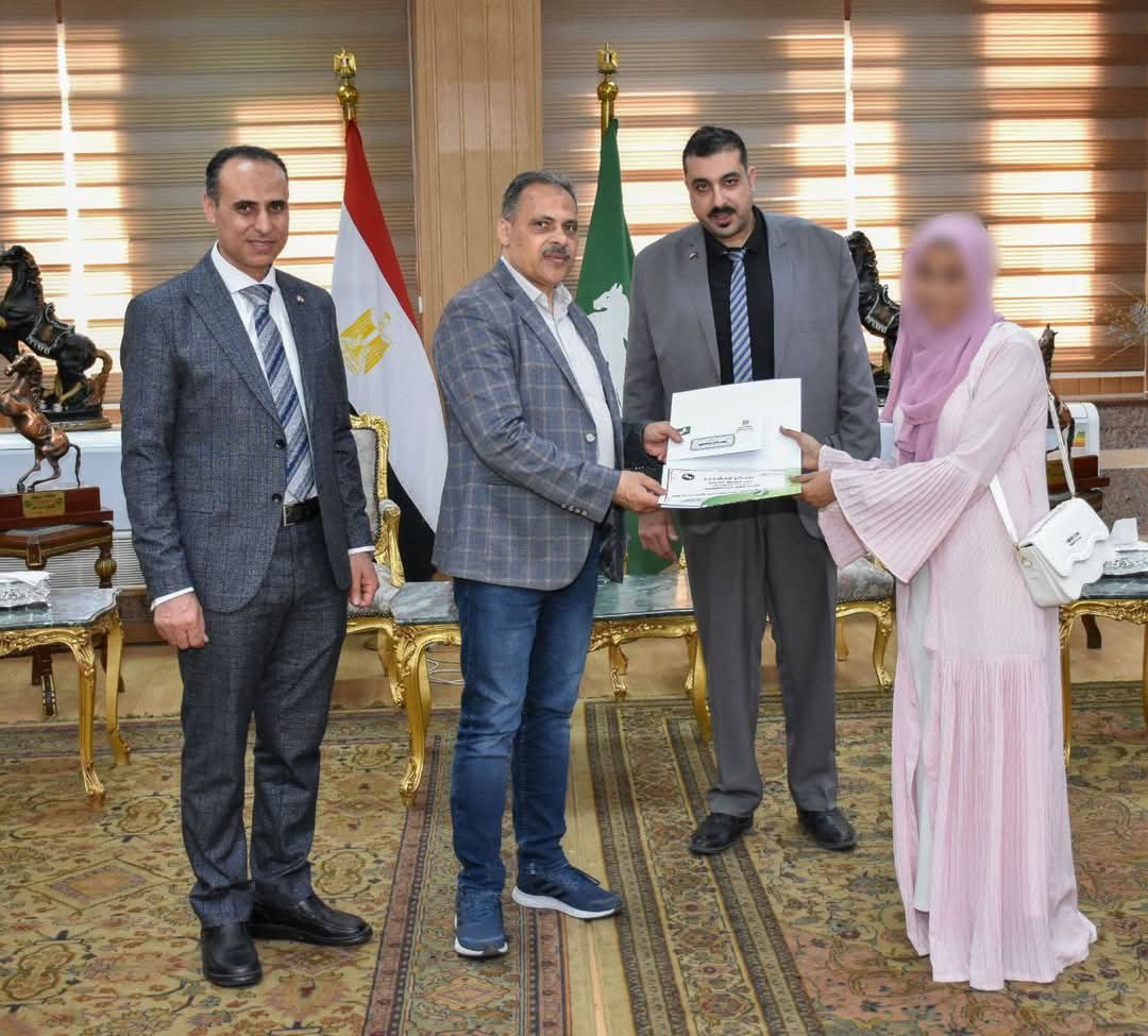 ٠٠٠