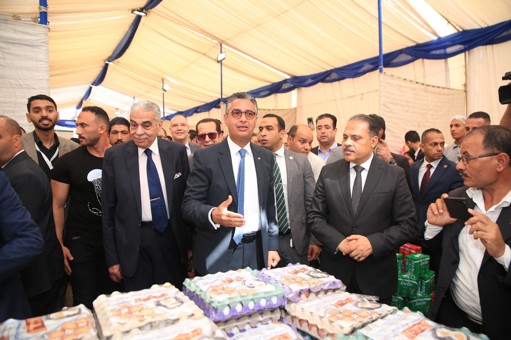 وزير التموين 2